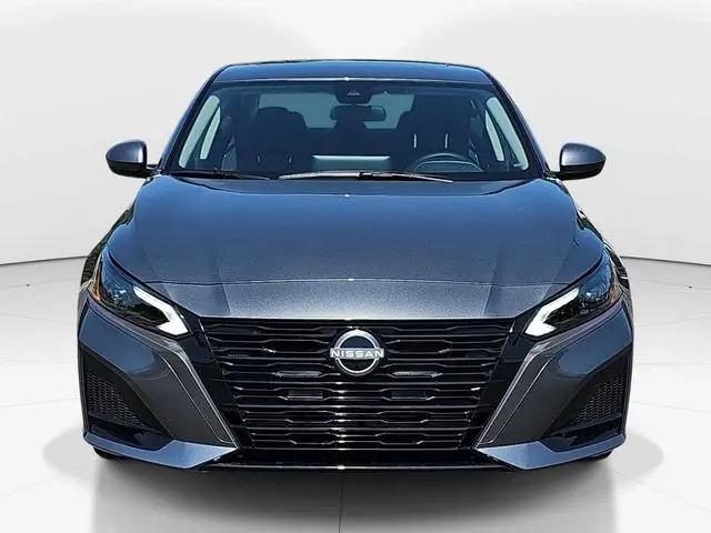 2026 Nissan Altima SV FWD