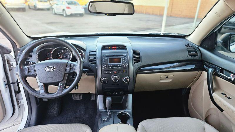 2013 Kia Sorento LX