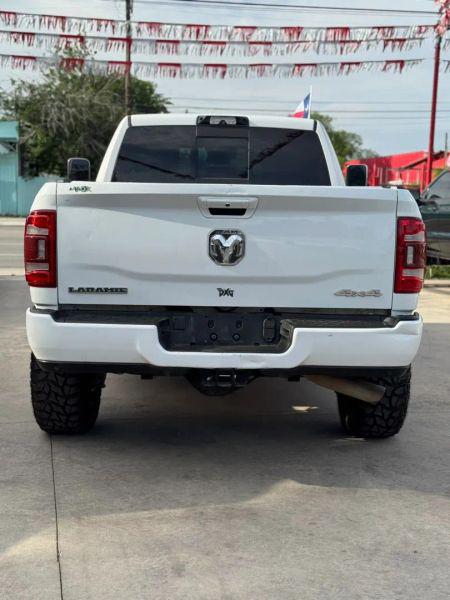 2021 Jeep Ram 2500 Laramie Crew Cab 4x4 6'4" Box