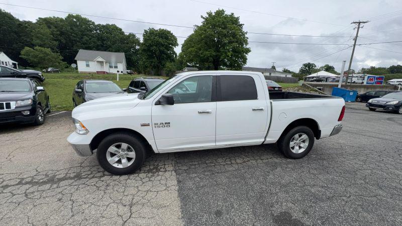 2017 Ram 1500 SLT Crew Cab 4x4 5'7" Box