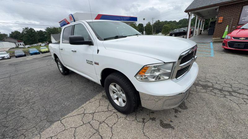 2017 Ram 1500 SLT Crew Cab 4x4 5'7" Box