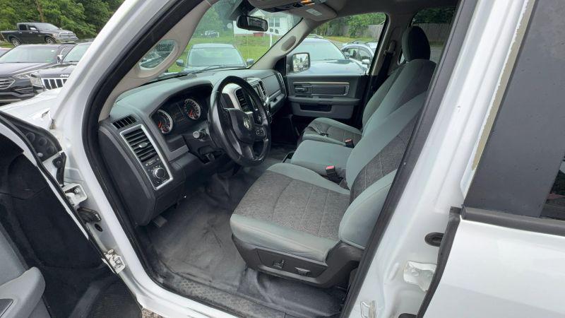 2017 Ram 1500 SLT Crew Cab 4x4 5'7" Box