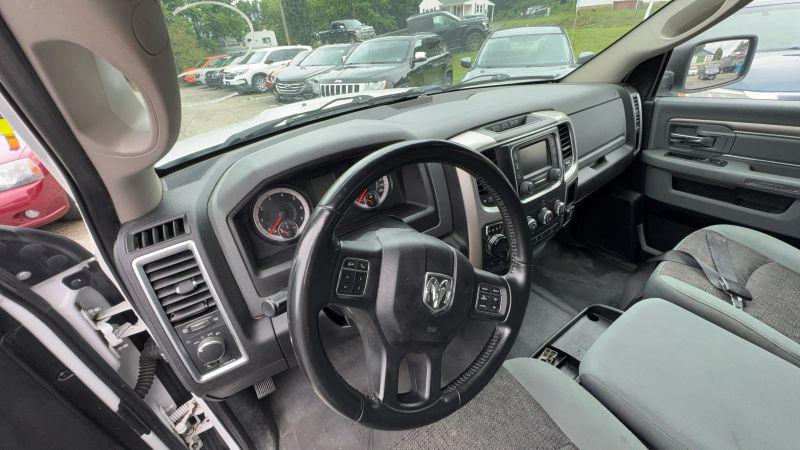 2017 Ram 1500 SLT Crew Cab 4x4 5'7" Box