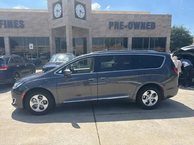 2018 Chrysler Pacifica Hybrid Touring L for sale in McKinney, TX
