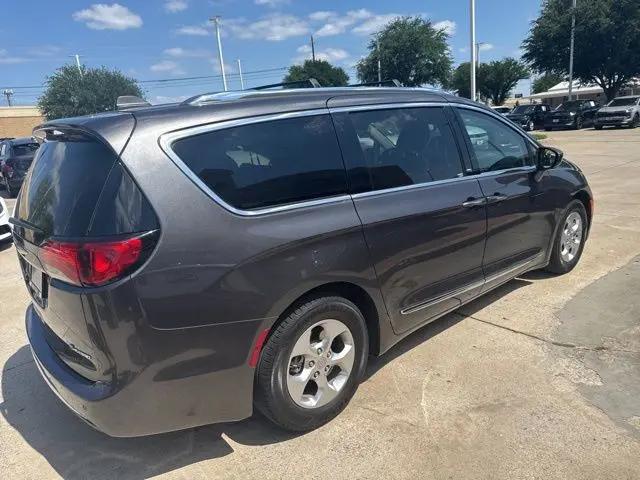 2018 Chrysler Pacifica Hybrid Touring L