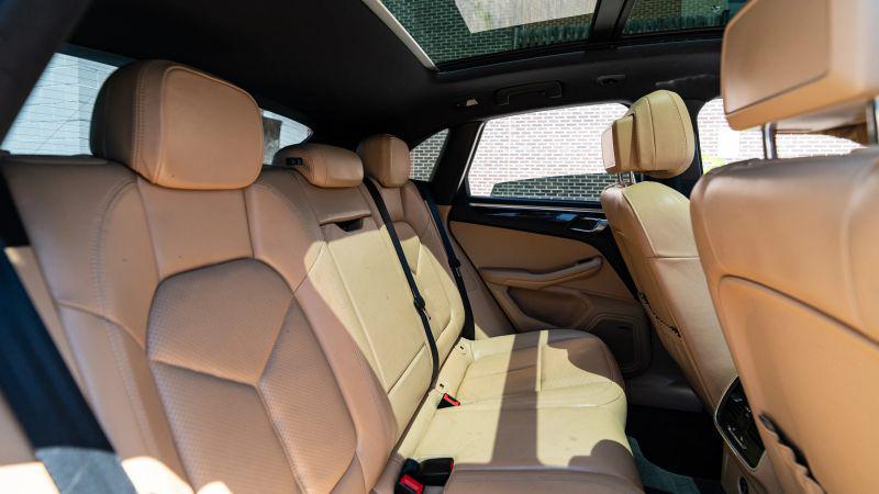 2017 Porsche Macan Base