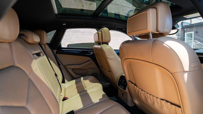 2017 Porsche Macan Base