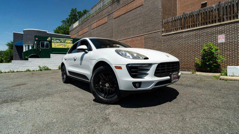 2017 Porsche Macan Base for sale in Arlington, VA