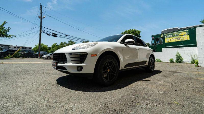 2017 Porsche Macan Base
