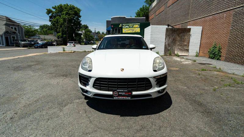 2017 Porsche Macan Base