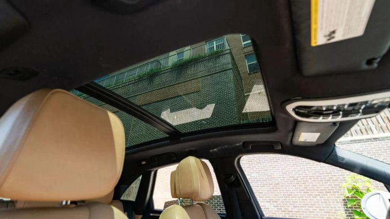 2017 Porsche Macan Base