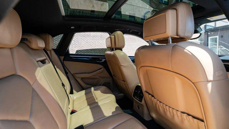 2017 Porsche Macan Base