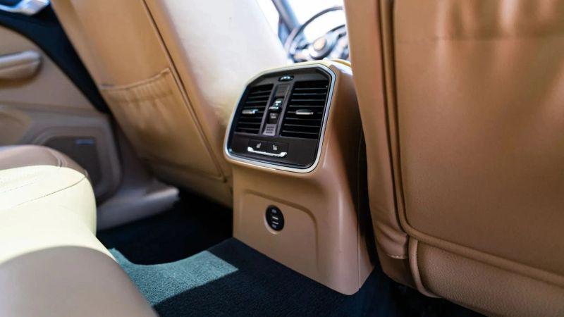 2017 Porsche Macan Base