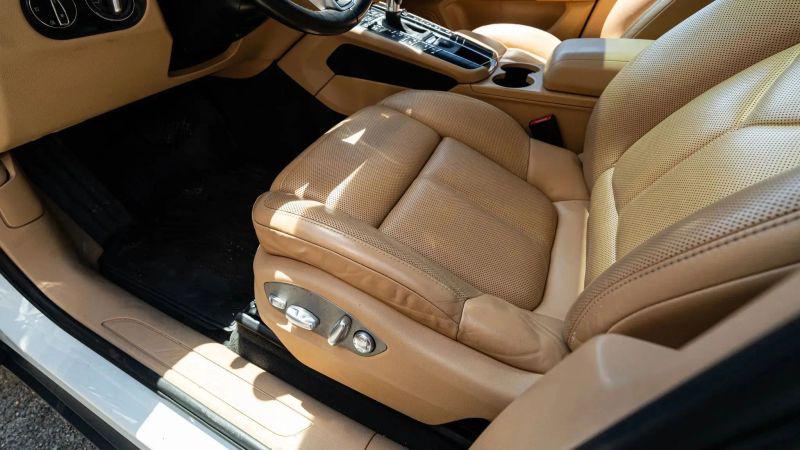 2017 Porsche Macan Base