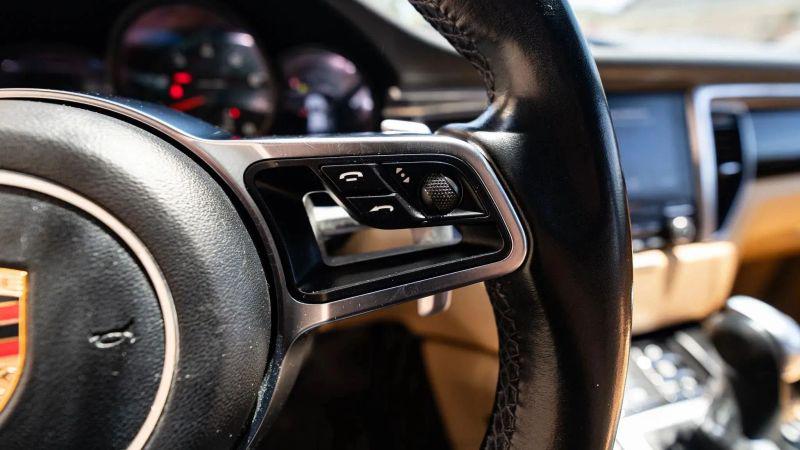 2017 Porsche Macan Base