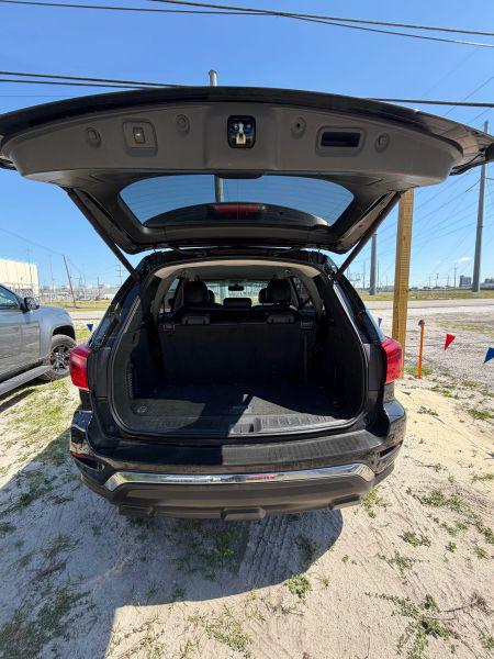2020 Nissan Pathfinder SL 2WD