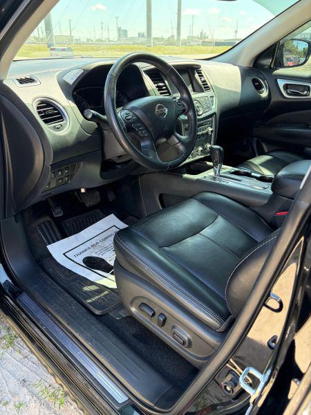 2020 Nissan Pathfinder SL 2WD