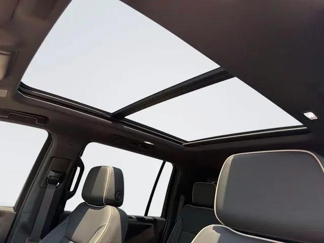 2026 Chevrolet Suburban Premier, 4WD