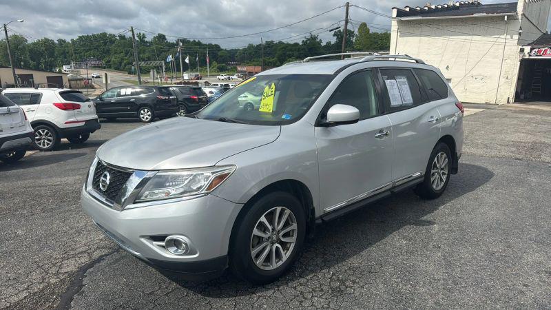 2013 Nissan Pathfinder SL for sale in South Boston, VA