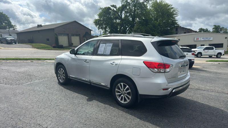 2013 Nissan Pathfinder SL