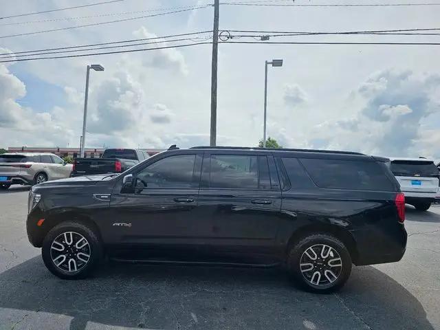 2023 GMC Yukon XL 4WD AT4