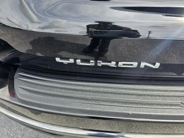 2023 GMC Yukon XL 4WD AT4