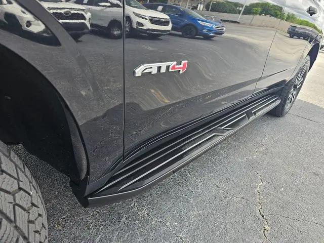 2023 GMC Yukon XL 4WD AT4