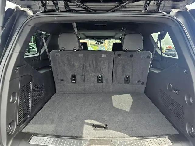 2023 GMC Yukon XL 4WD AT4