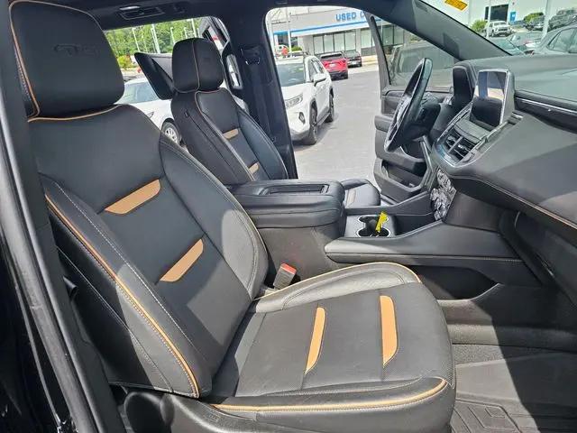 2023 GMC Yukon XL 4WD AT4