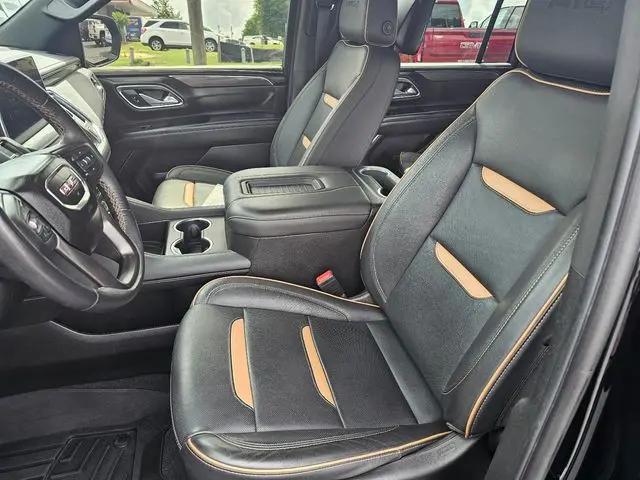 2023 GMC Yukon XL 4WD AT4