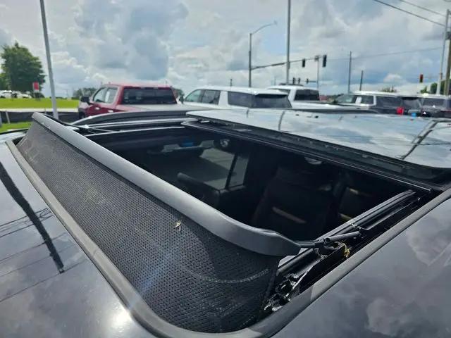 2023 GMC Yukon XL 4WD AT4