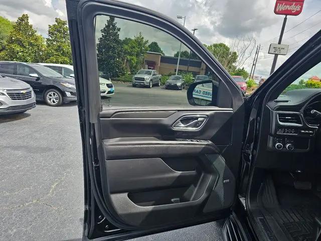 2023 GMC Yukon XL 4WD AT4