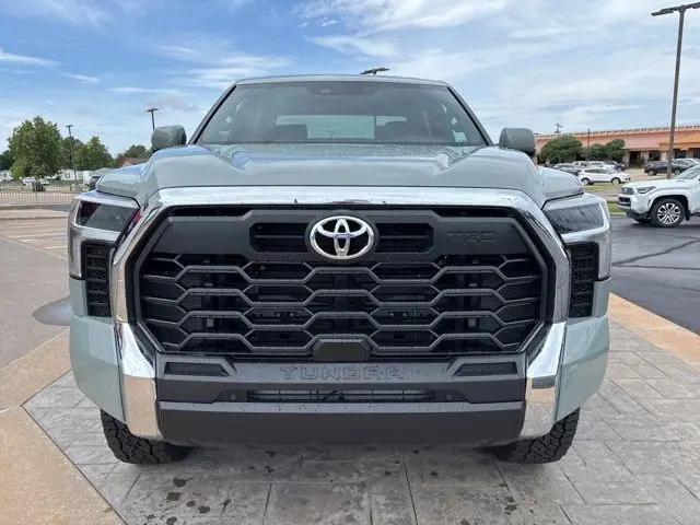 2026 Toyota Tundra SR5 CrewMax 5.5' Bed