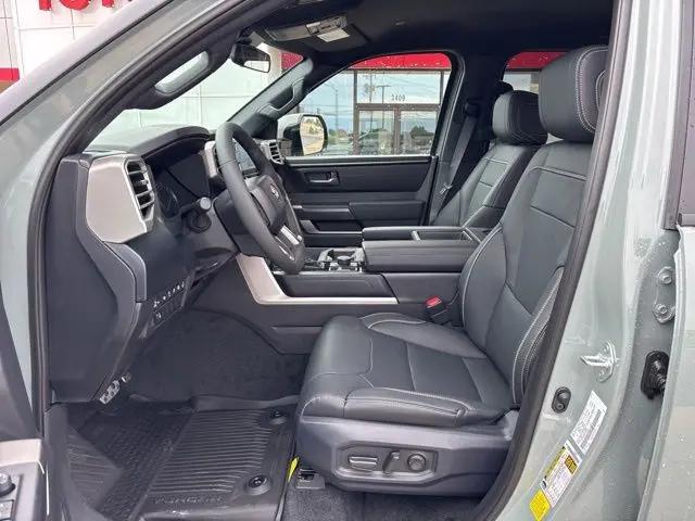 2026 Toyota Tundra SR5 CrewMax 5.5' Bed