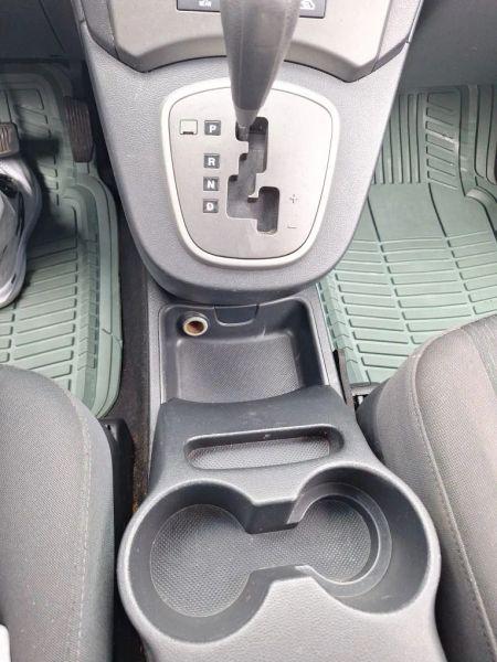 2009 Kia Rondo LX