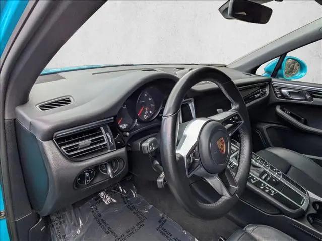 2020 Porsche Macan Macan