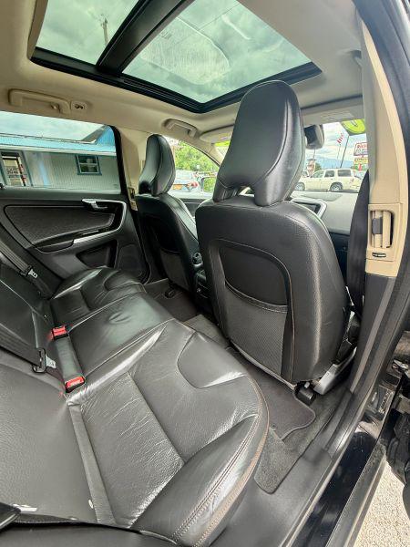 2012 Volvo XC60 T6 Platinum