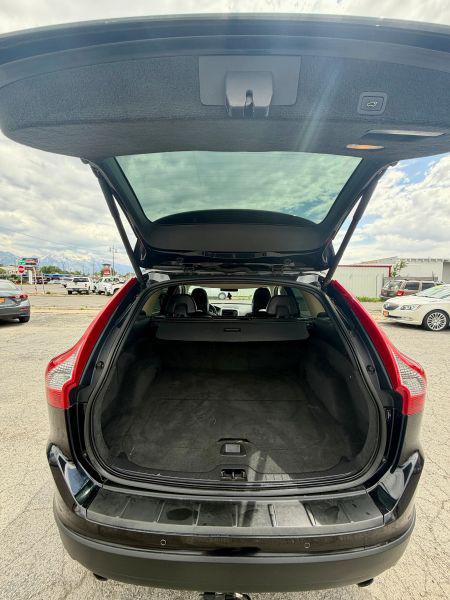 2012 Volvo XC60 T6 Platinum