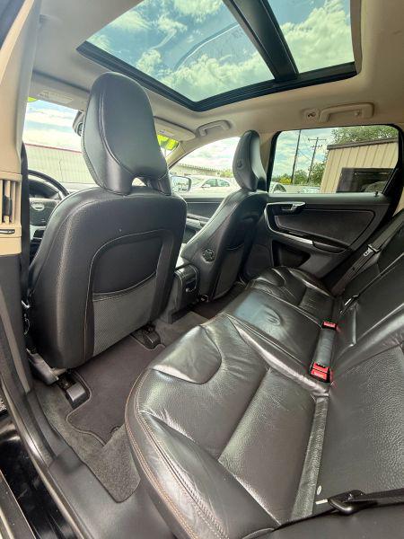 2012 Volvo XC60 T6 Platinum