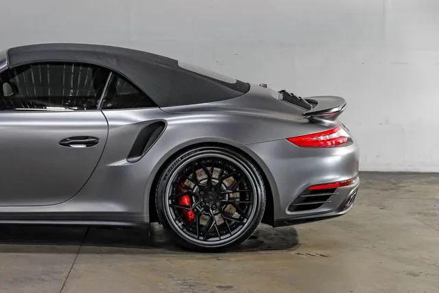 2017 Porsche 911 Turbo