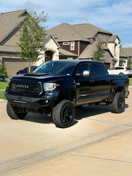 2018 Toyota Tundra SR5 5.7L V8