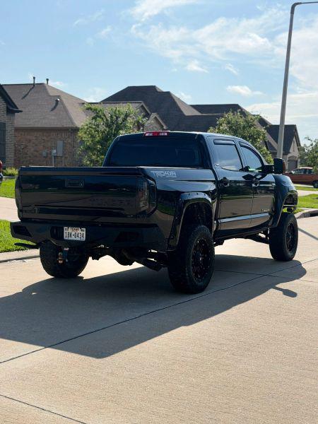 2018 Toyota Tundra SR5 5.7L V8