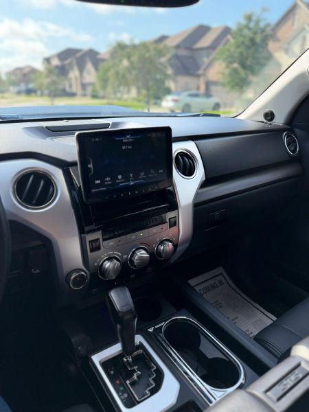 2018 Toyota Tundra SR5 5.7L V8