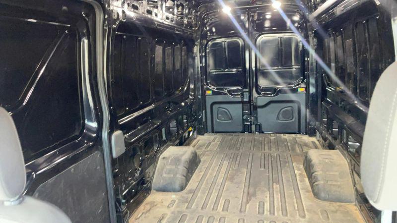 2020 Ford Transit Cargo Van Extended Length w/9950-lb GVWR