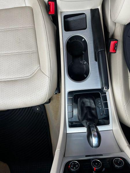 2013 Volkswagen Passat 2.5L SE