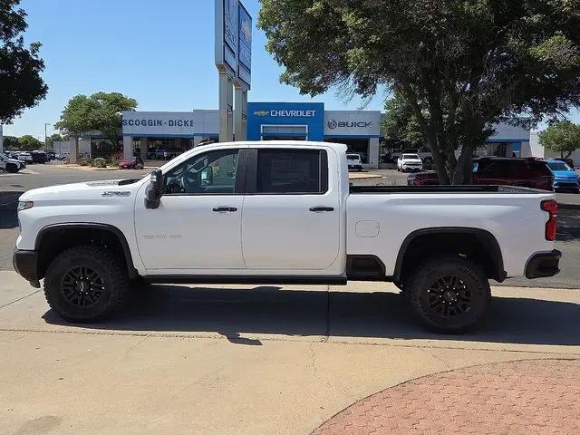 2026 Chevrolet Silverado 2500HD Crew Cab, Standard Bed, XR2, 4WD