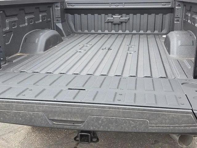 2026 Chevrolet Silverado 2500HD Crew Cab, Standard Bed, XR2, 4WD