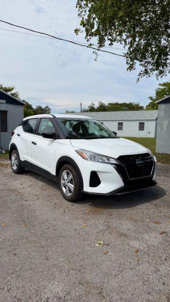 2023 Nissan Kicks S Xtronic CVT
