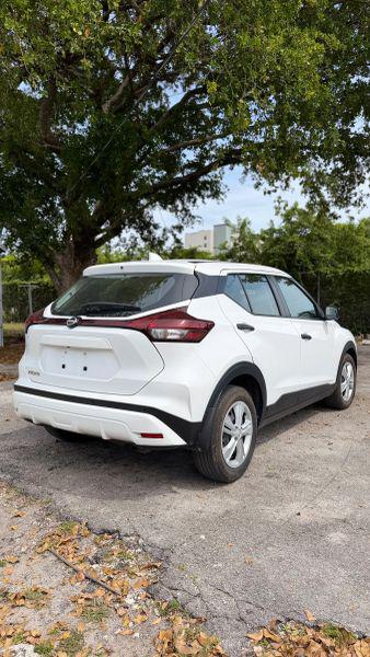 2023 Nissan Kicks S Xtronic CVT