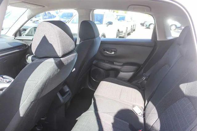 2025 Honda HR-V 2WD LX